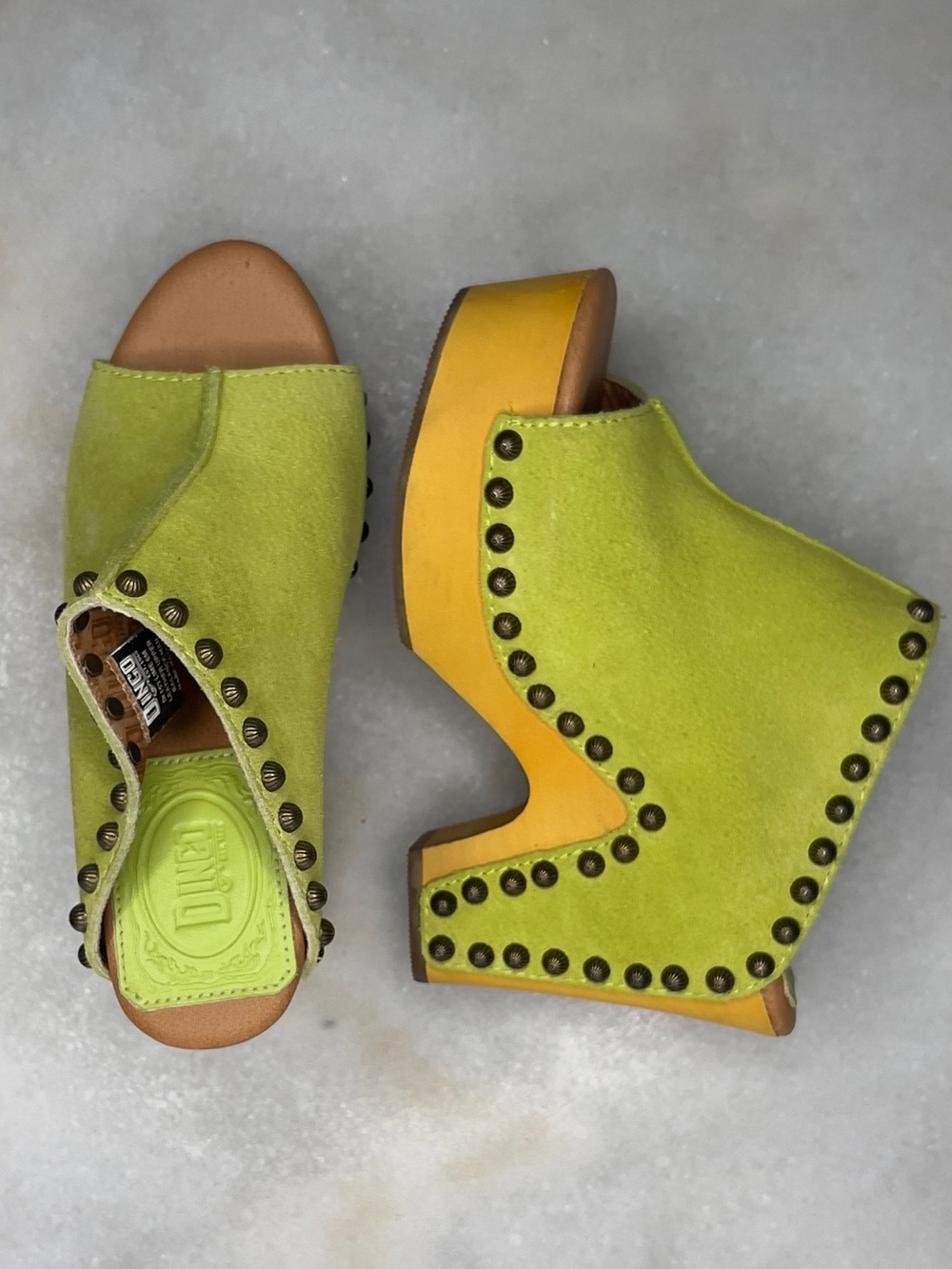 Dingo Peace 'N Love Clog - Picture 8 of 15